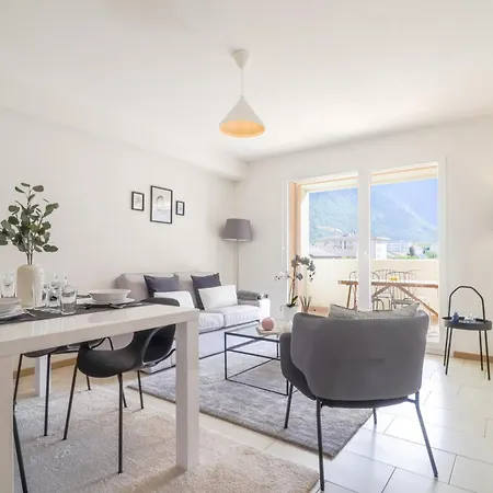 Apartment Modern Close To Train Station Martigny