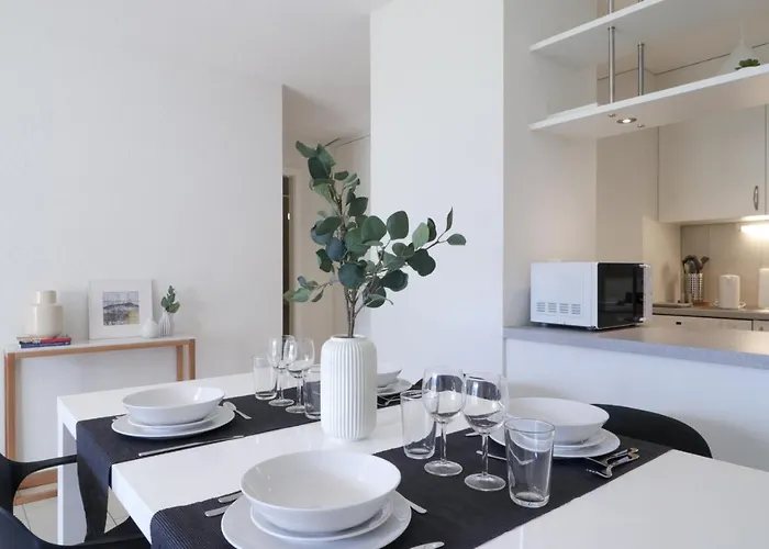 Modern Close To Train Station Apartment